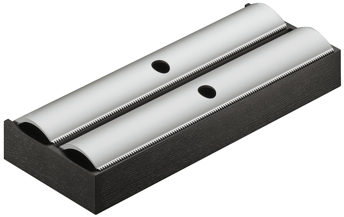 UMETAK ZA LAD.HRAST CRNI 137,5x472x37,5 DRŽ.FOLIJE