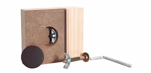 11.04.232-0 VEZNI OKOV POLUMJESEC FI30 M6