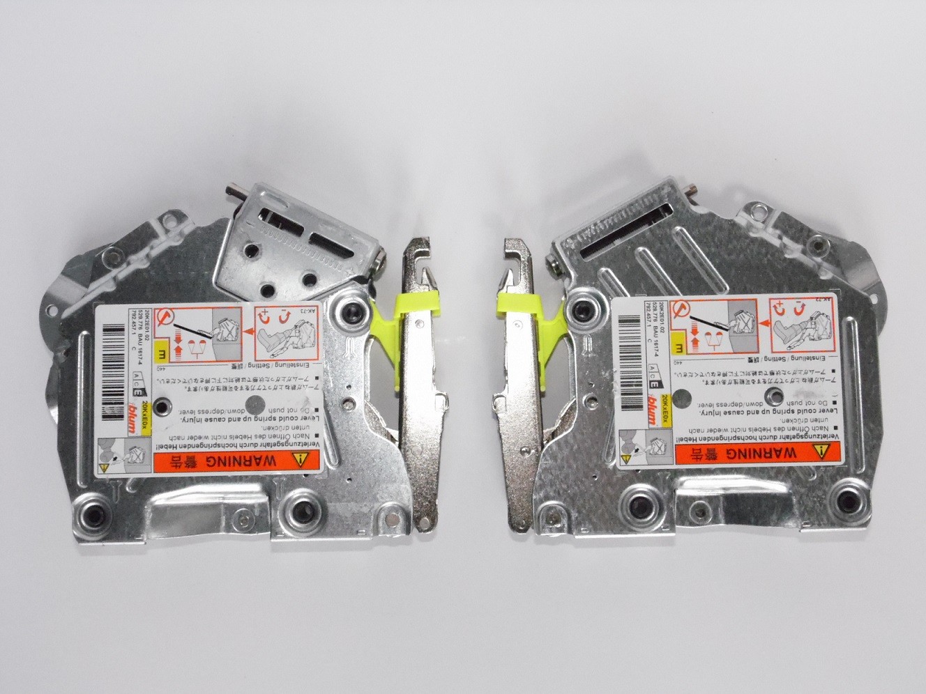 OKOV POD.AVENTOS HK-S 960-2215 BEZ POKROVA