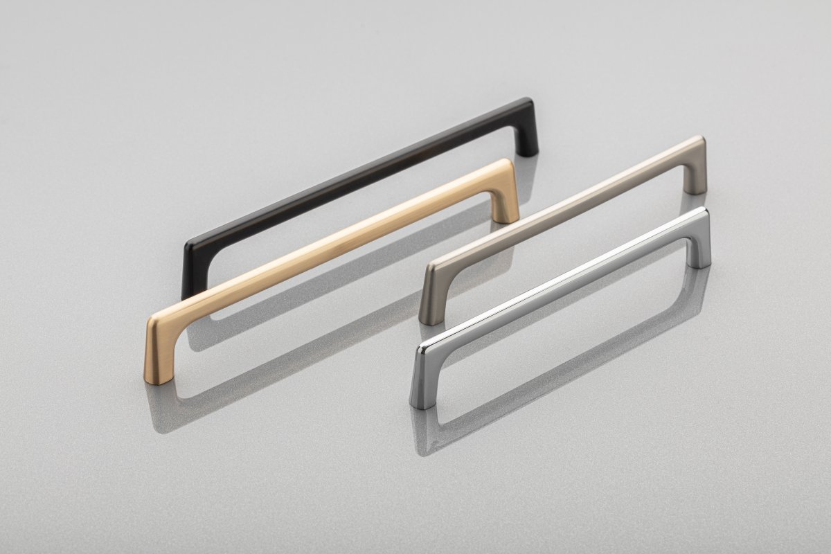 UZ-OCTAVIO-128-20M RUČICA G UZ-OCTAVIO-128-20M crna